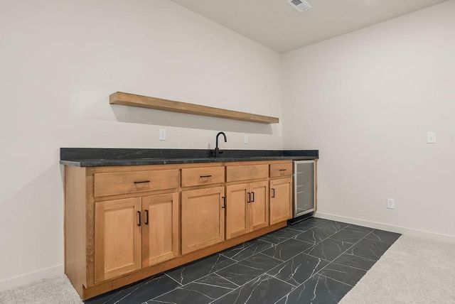 15665 W 165th Street, Olathe, KS 66062