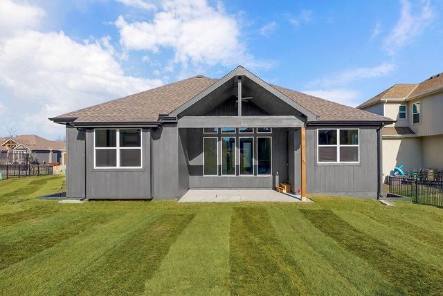 15665 W 165th Street, Olathe, KS 66062