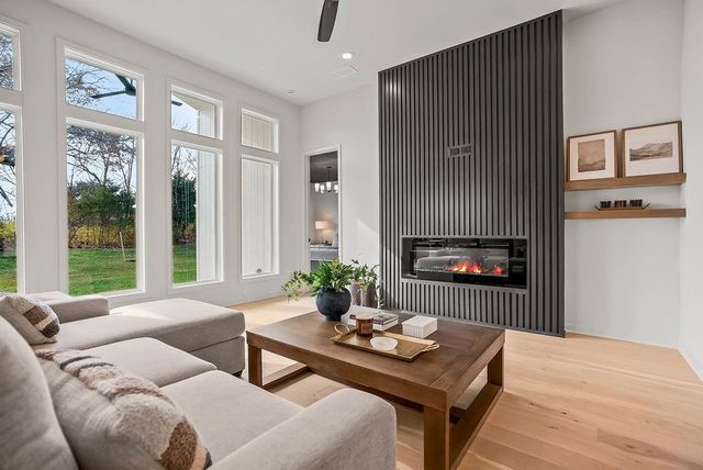 15665 W 165th Street, Olathe, KS 66062