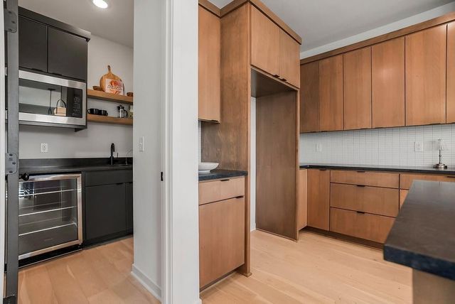 15665 W 165th Street, Olathe, KS 66062