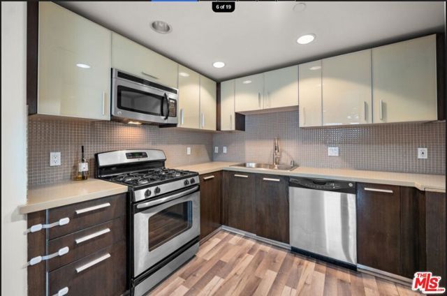 147 N Berendo Street 203, Los Angeles, CA 90004