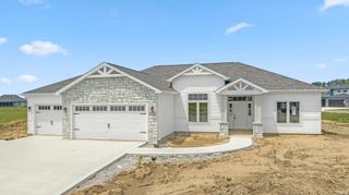 17681 Seahawk Lane, Huntertown, IN 46748