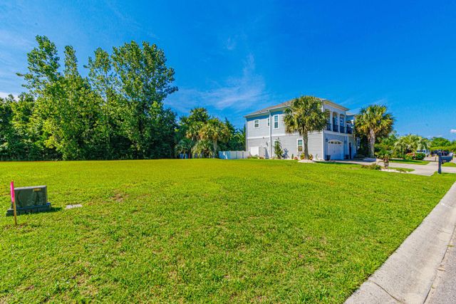 120 Palmetto Harbour Dr., North Myrtle Beach, SC 29582