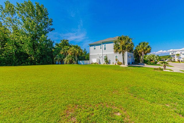 120 Palmetto Harbour Dr., North Myrtle Beach, SC 29582