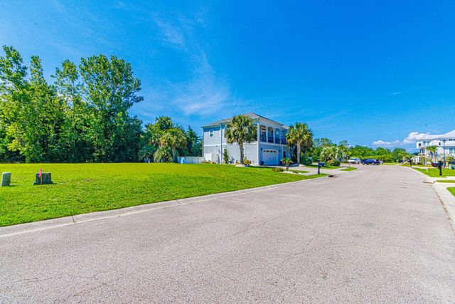 120 Palmetto Harbour Dr., North Myrtle Beach, SC 29582