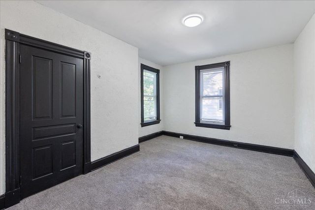 5213 Kenwood Road, Cincinnati, OH 45227