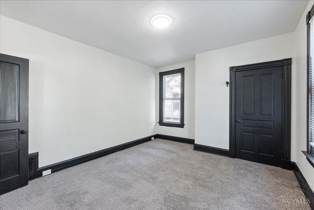 5213 Kenwood Road, Cincinnati, OH 45227