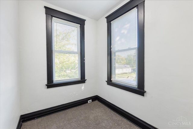 5213 Kenwood Road, Cincinnati, OH 45227