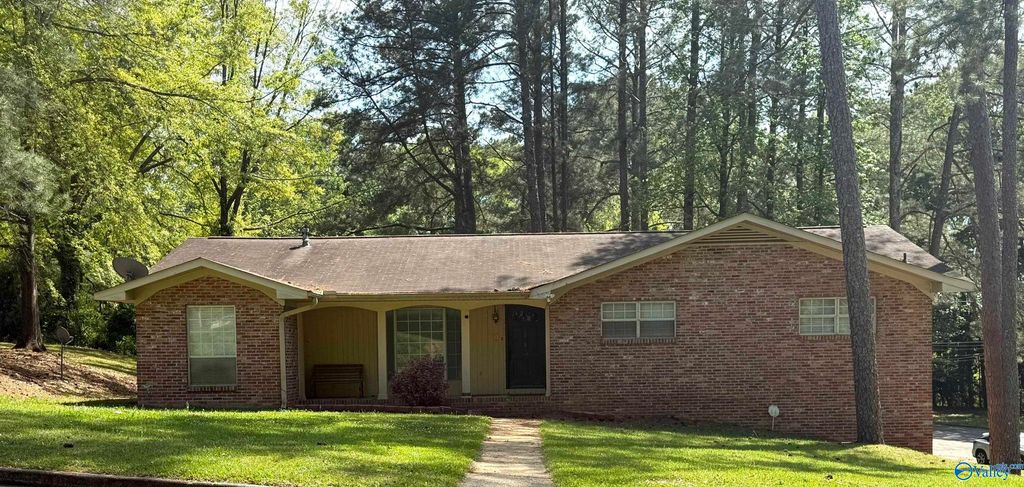 1208 Randall Street, Gadsden, AL 35901