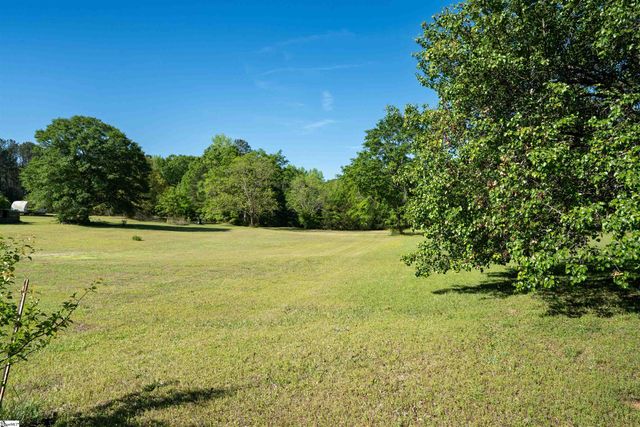 7840 Cross Anchor Road, Enoree, SC 29335