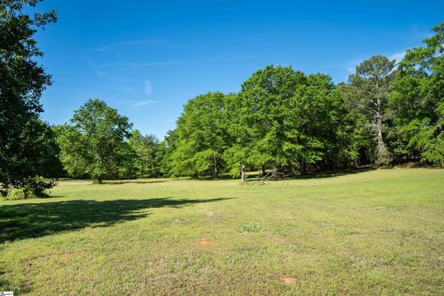 7840 Cross Anchor Road, Enoree, SC 29335