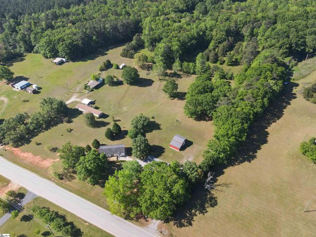 7840 Cross Anchor Road, Enoree, SC 29335