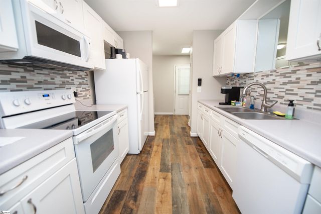 7840 Cross Anchor Road, Enoree, SC 29335