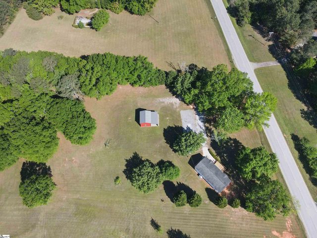 7840 Cross Anchor Road, Enoree, SC 29335