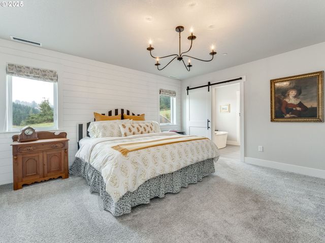 2877 Nw MT ASHLAND Ln, Mc Minnville, OR 97128