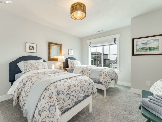 2877 Nw MT ASHLAND Ln, Mc Minnville, OR 97128