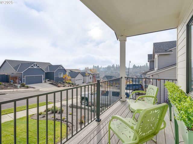 2877 Nw MT ASHLAND Ln, Mc Minnville, OR 97128