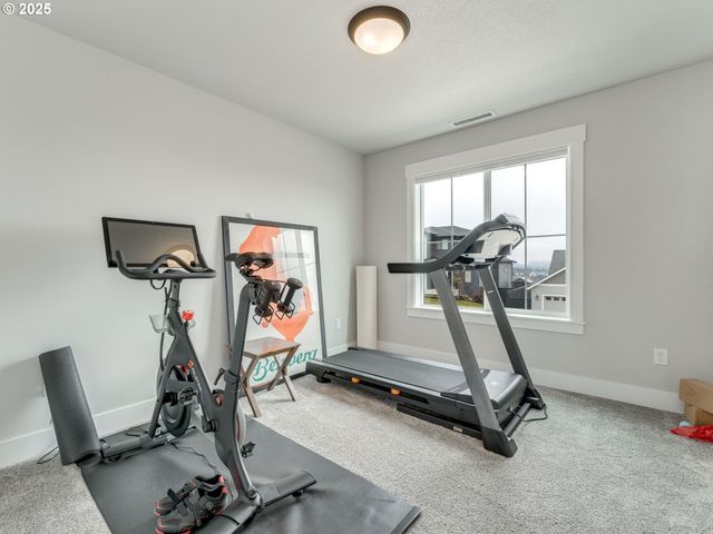 2877 Nw MT ASHLAND Ln, Mc Minnville, OR 97128