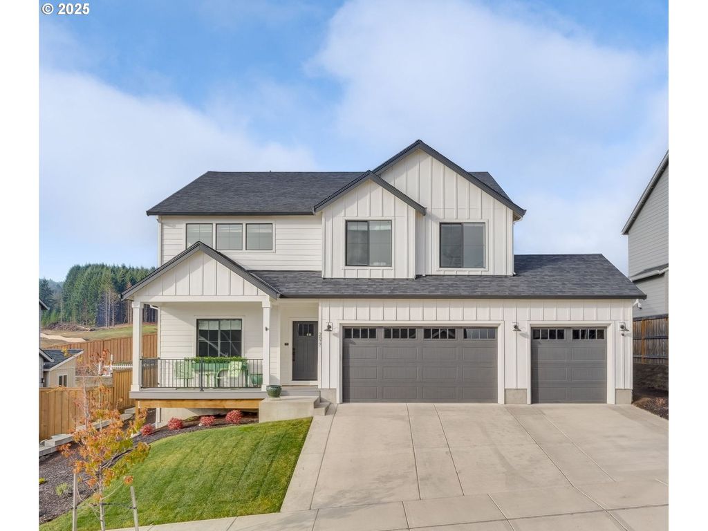 2877 Nw MT ASHLAND Ln, Mc Minnville, OR 97128