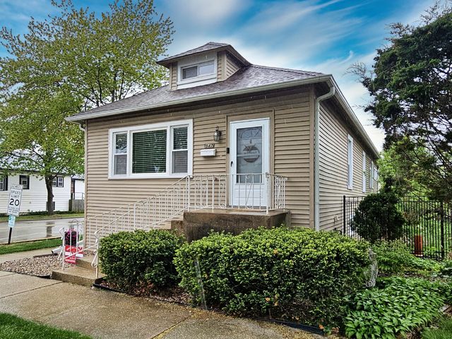 947 Hannah Avenue, Forest Park, IL 60130