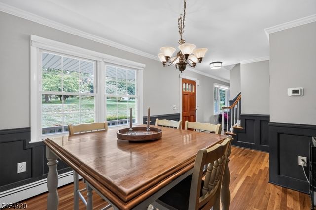 17 Wayside Ln, Clinton Twp., NJ 08833