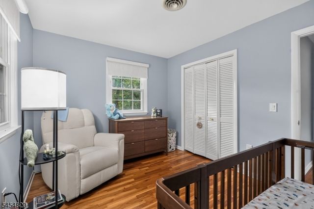 17 Wayside Ln, Clinton Twp., NJ 08833