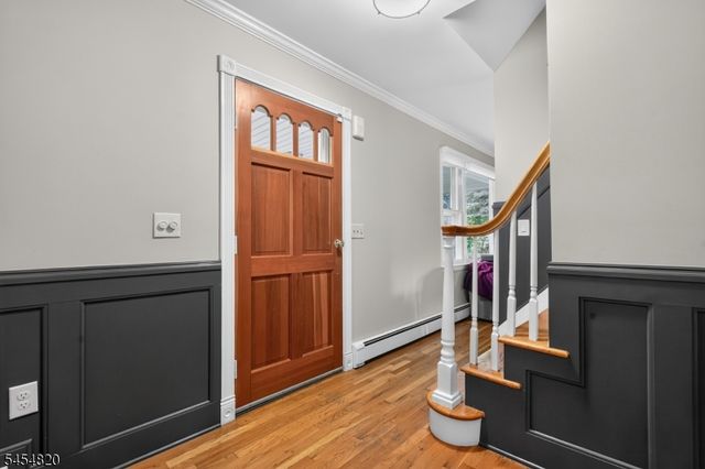 17 Wayside Ln, Clinton Twp., NJ 08833