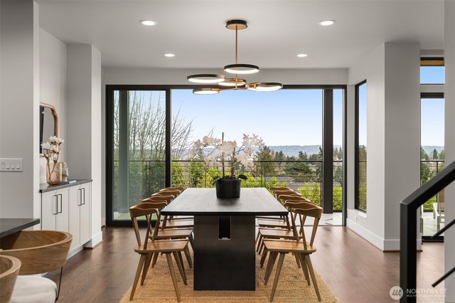 6038 50th Avenue NE, Seattle, WA 98115