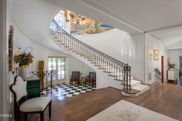 1220 Hillcrest Avenue, Pasadena, CA 91106