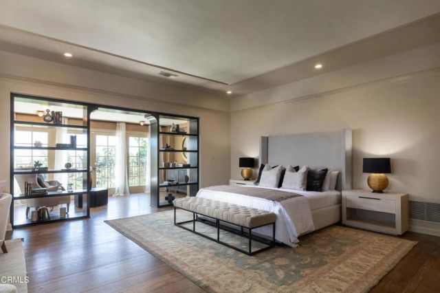 1220 Hillcrest Avenue, Pasadena, CA 91106