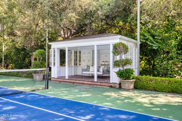 1220 Hillcrest Avenue, Pasadena, CA 91106