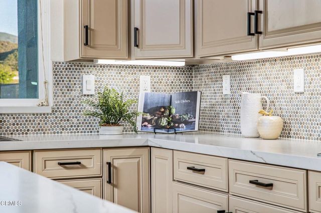 34269 Starpoint Street, Temecula, CA 92592