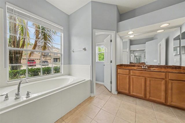 7005 WINDING LAKE CIRCLE, Oviedo, FL 32765