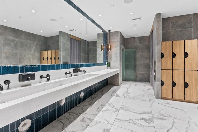 90 SW 3rd St 1410, Miami, FL 33130