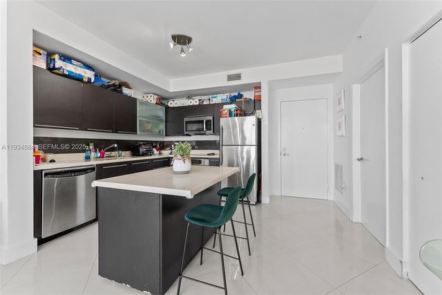 90 SW 3rd St 1410, Miami, FL 33130