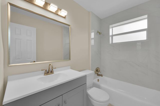 19035 SE Southgate Drive, Jupiter, FL 33469