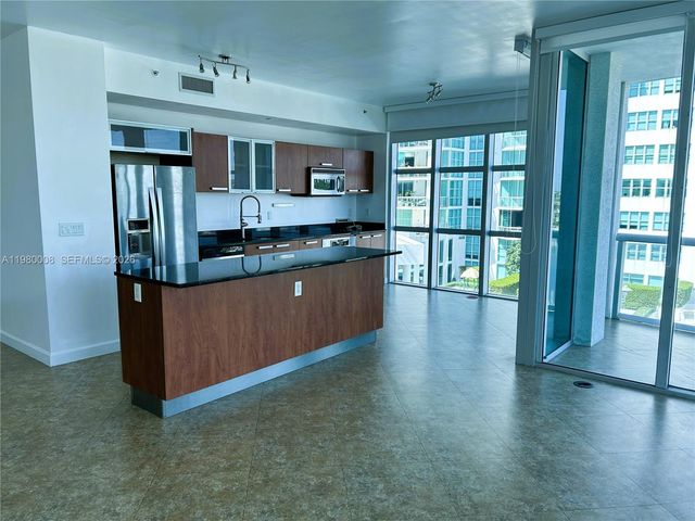 3131 NE 188 ST 2-601, Aventura, FL 33180