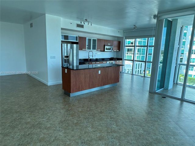 3131 NE 188 ST 2-601, Aventura, FL 33180