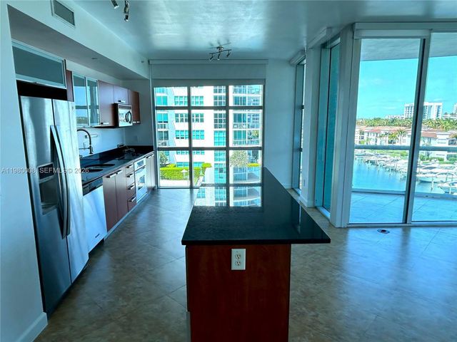 3131 NE 188 ST 2-601, Aventura, FL 33180