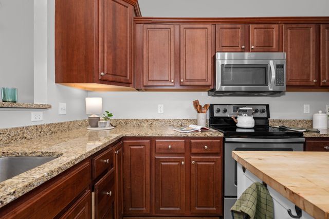 914 Spence Enclave Ct, Nashville, TN 37210