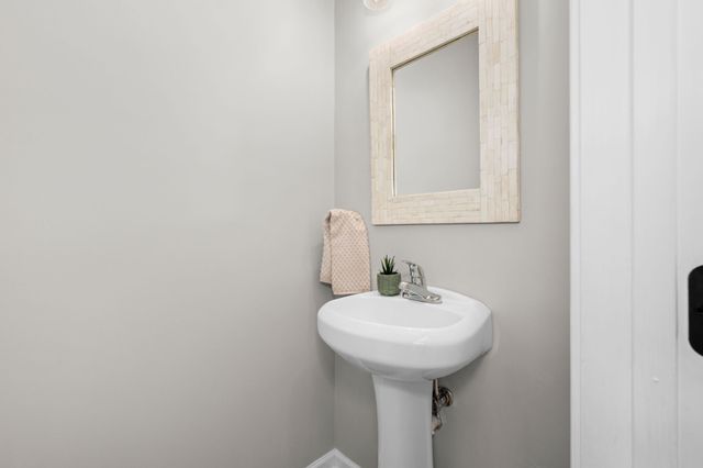 914 Spence Enclave Ct, Nashville, TN 37210
