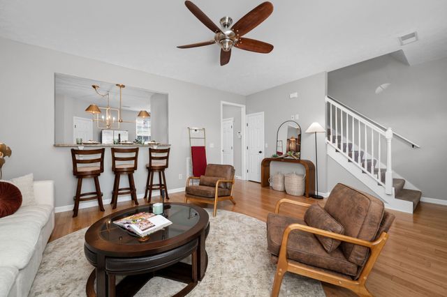 914 Spence Enclave Ct, Nashville, TN 37210
