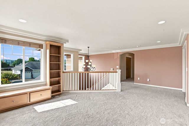 2413 12th Avenue NW, Puyallup, WA 98371