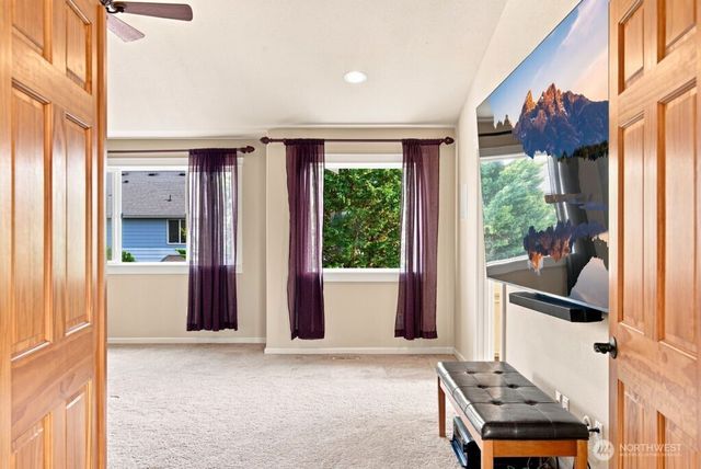 2413 12th Avenue NW, Puyallup, WA 98371