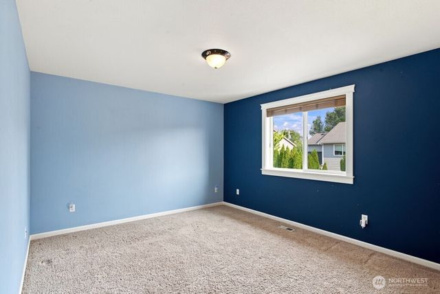 2413 12th Avenue NW, Puyallup, WA 98371