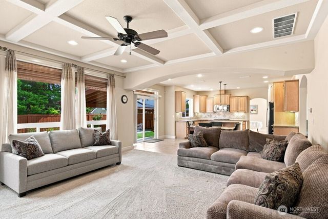 2413 12th Avenue NW, Puyallup, WA 98371
