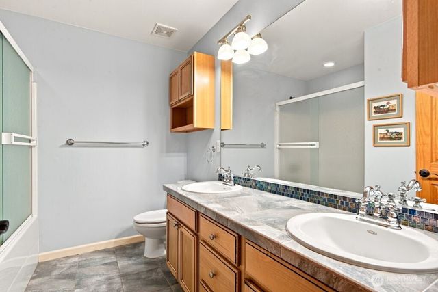 2413 12th Avenue NW, Puyallup, WA 98371