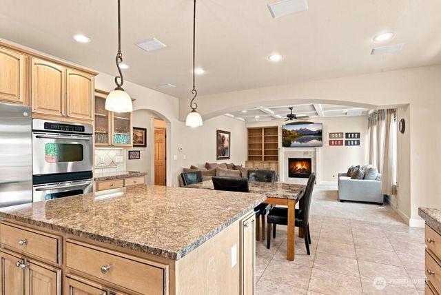 2413 12th Avenue NW, Puyallup, WA 98371