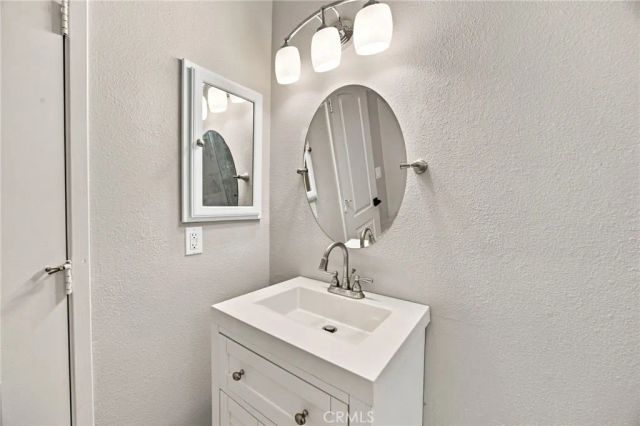 2111 Toca, Ramona, CA 92065