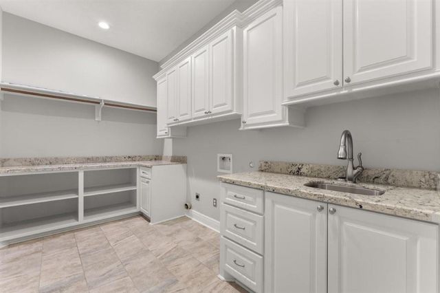 6511 White Oleander Circle W, Lake Charles, LA 70605